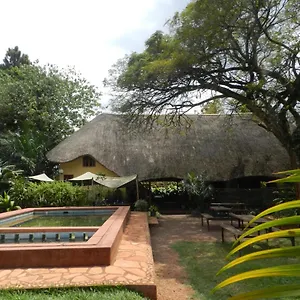 30 Wilson Couette-café Jinja